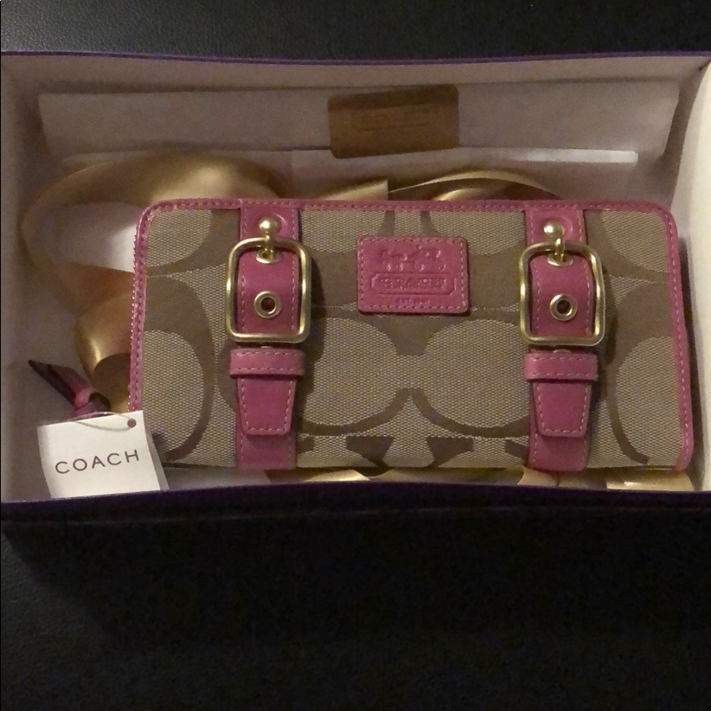 Coach NWT wallet